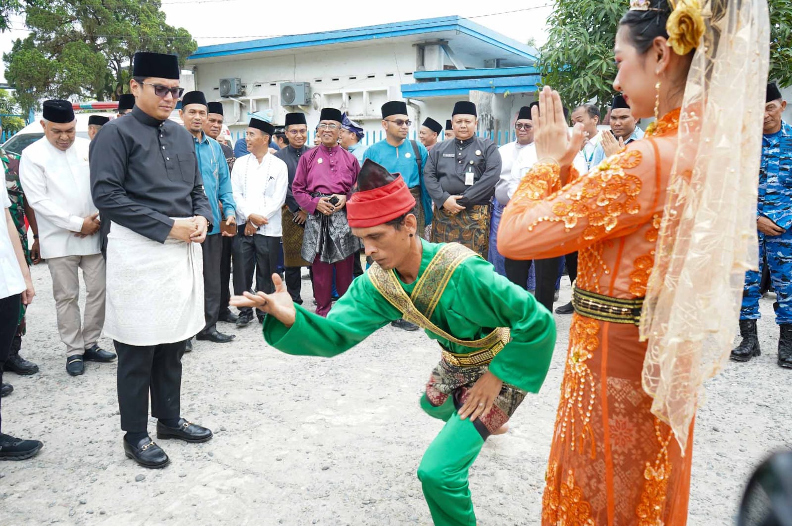 Hadiri Meugang Puasa di Masjid Raya Kedatukan Sunggal, Rico Waas: Bangsa Kuat adalah Bangsa yang Menjaga Budaya