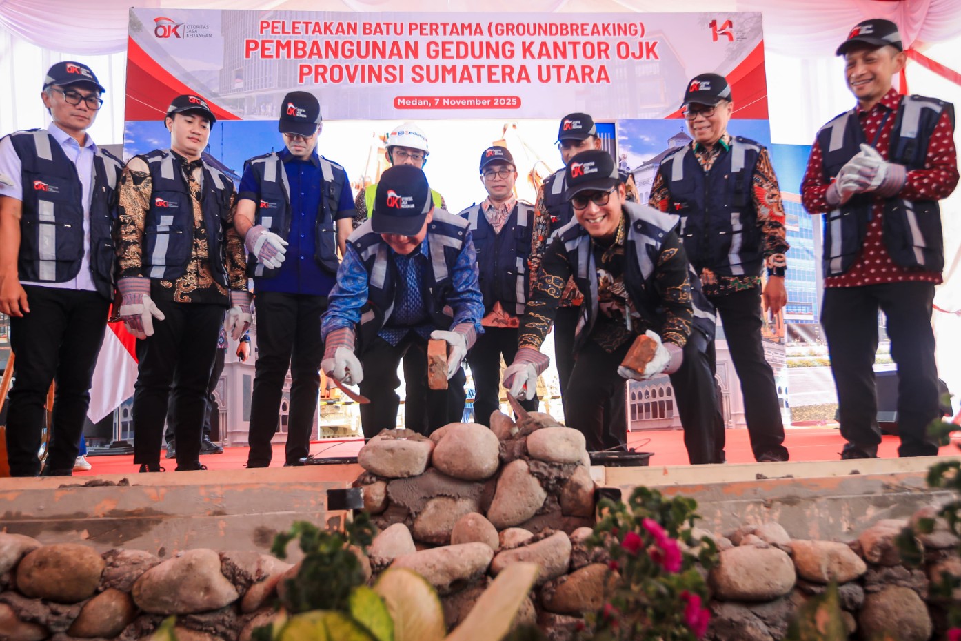 Groundbreaking Pembangunan Gedung Kantor OJK Sumut, Rico Waas: Jadi Titik Awal Penguatan Sistem Keuangan di Kota Medan