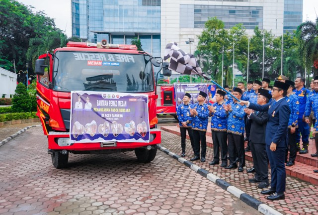 Kirim 5 Armada Ke Aceh Tamiang, Damkarmat Medan Pastikan Layanan Kebakaran Dalam Kota Tetap Aman