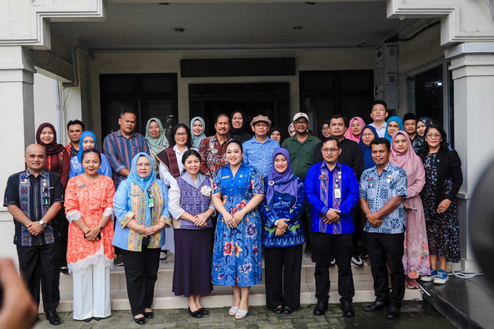 Buka Pelatihan Pembuatan Tas, Airin Rico Waas Berharap Hasilkan Produk Dengan Citra Yang Kuat dan Bernilai Jual yang Berkelanjutan